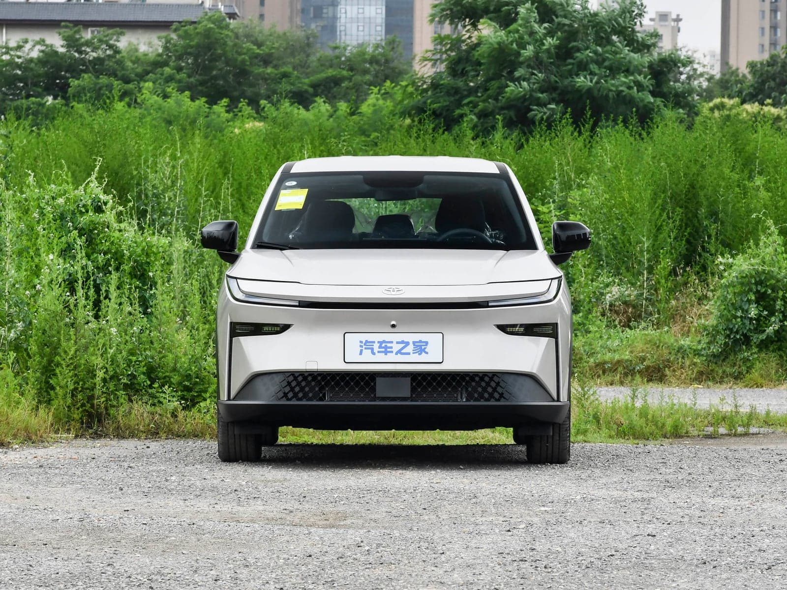 Toyota bZ3X — 真实照片 2