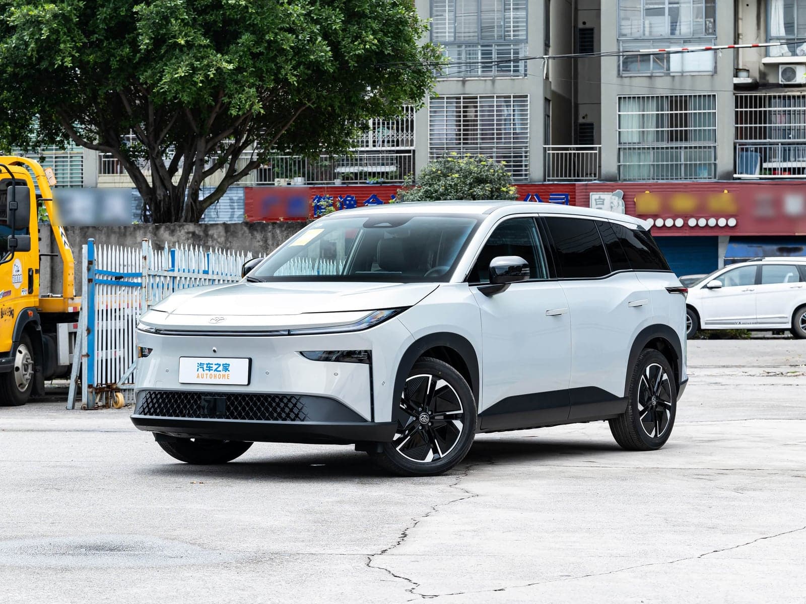 Toyota bZ3X 2026 — 车型照片