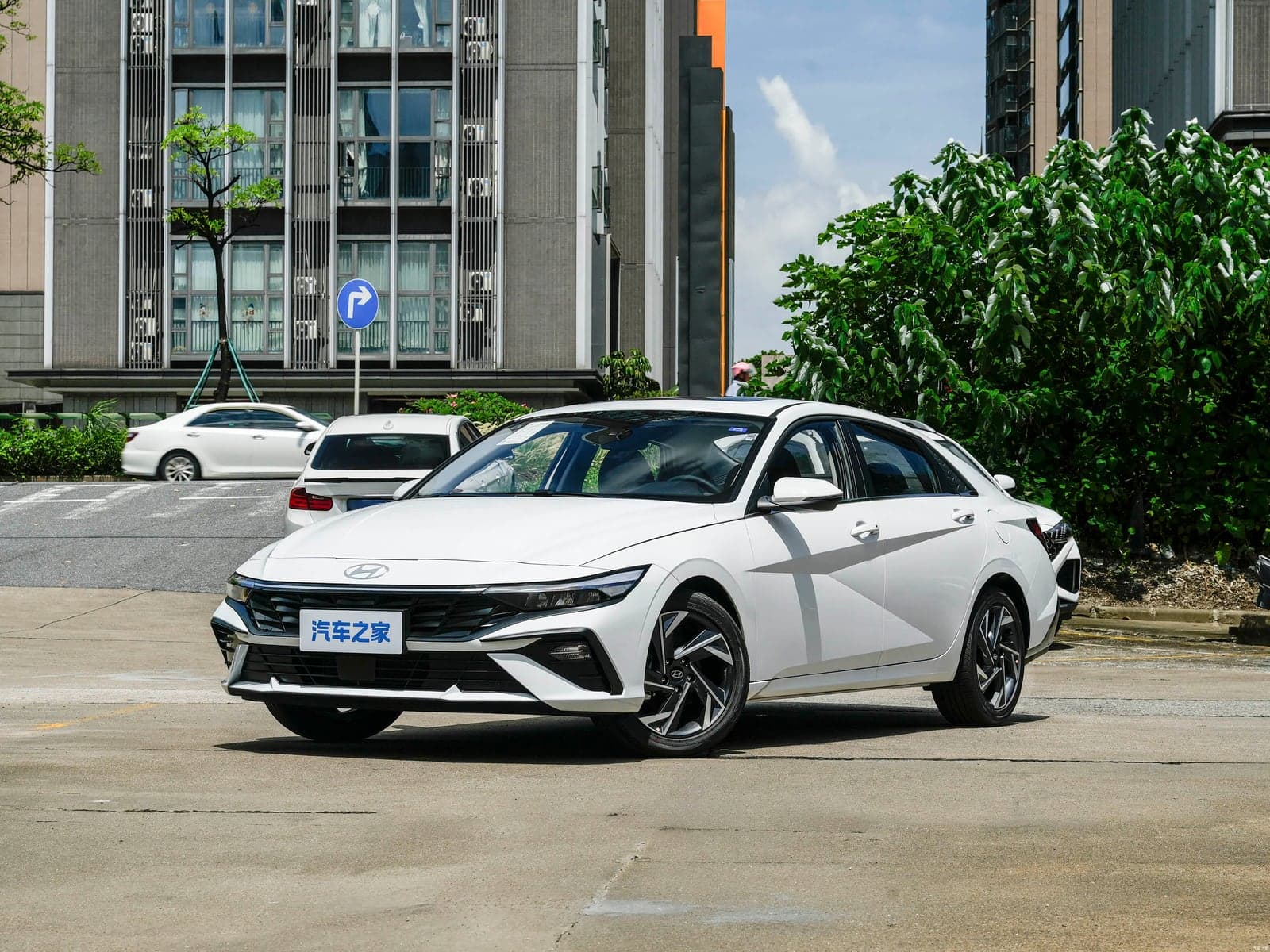现代伊兰特 — 从中国一价全包进口,Veselov Auto
