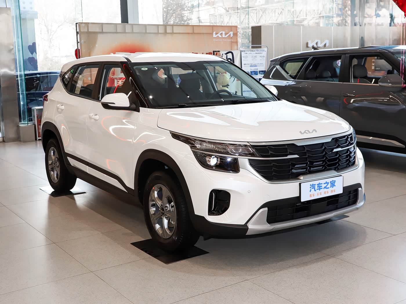 Kia Seltos 目录车辆图片