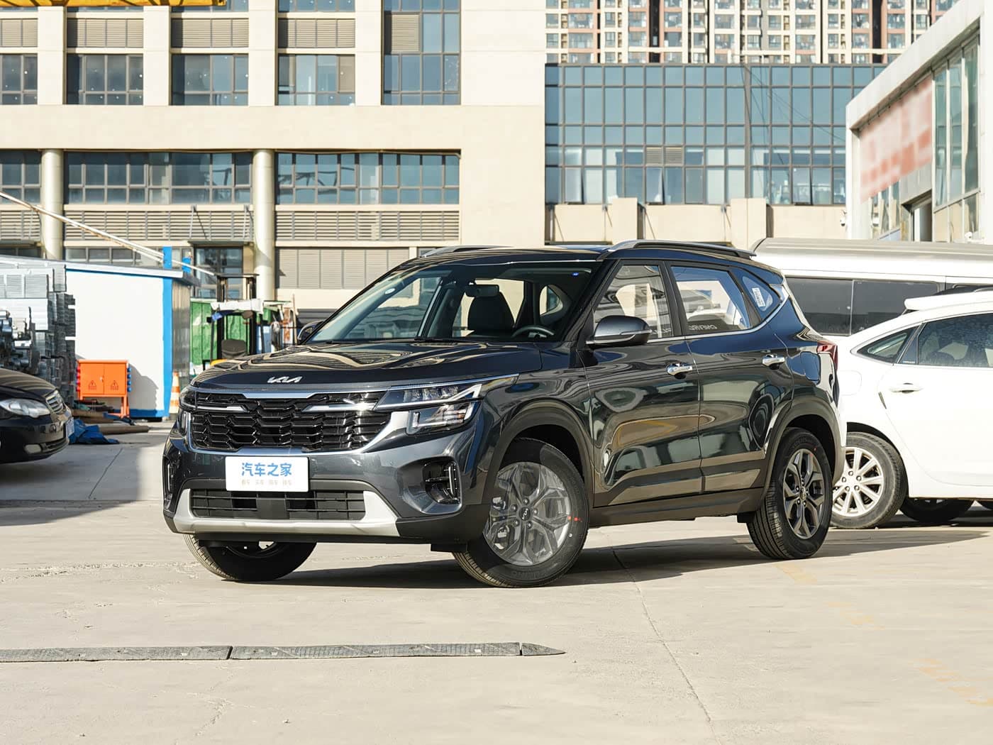 Kia Seltos 2026 — 车型照片