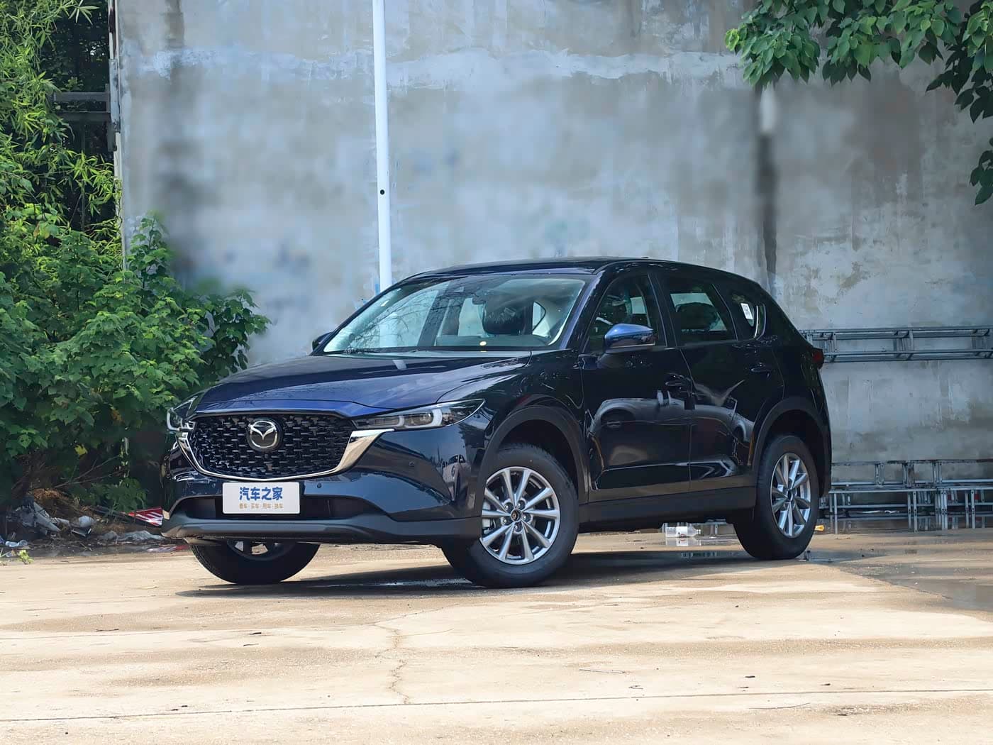 Mazda CX-5 2025 — 车型照片