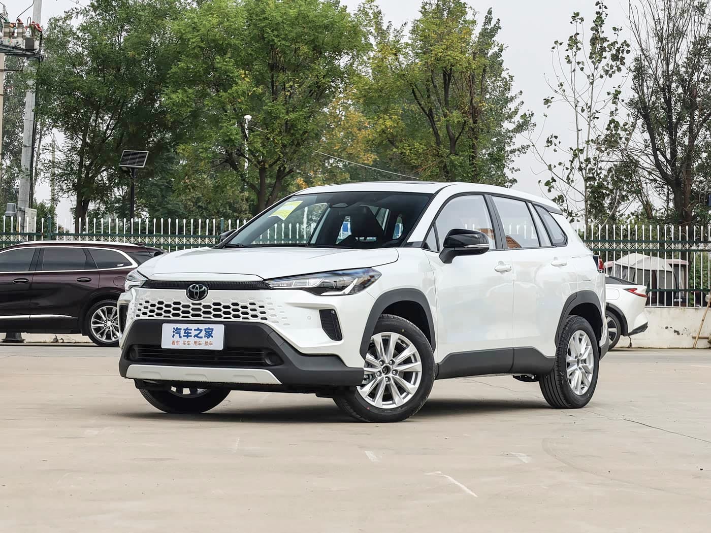 Toyota Corolla Cross — 从中国一价全包进口,Veselov Auto