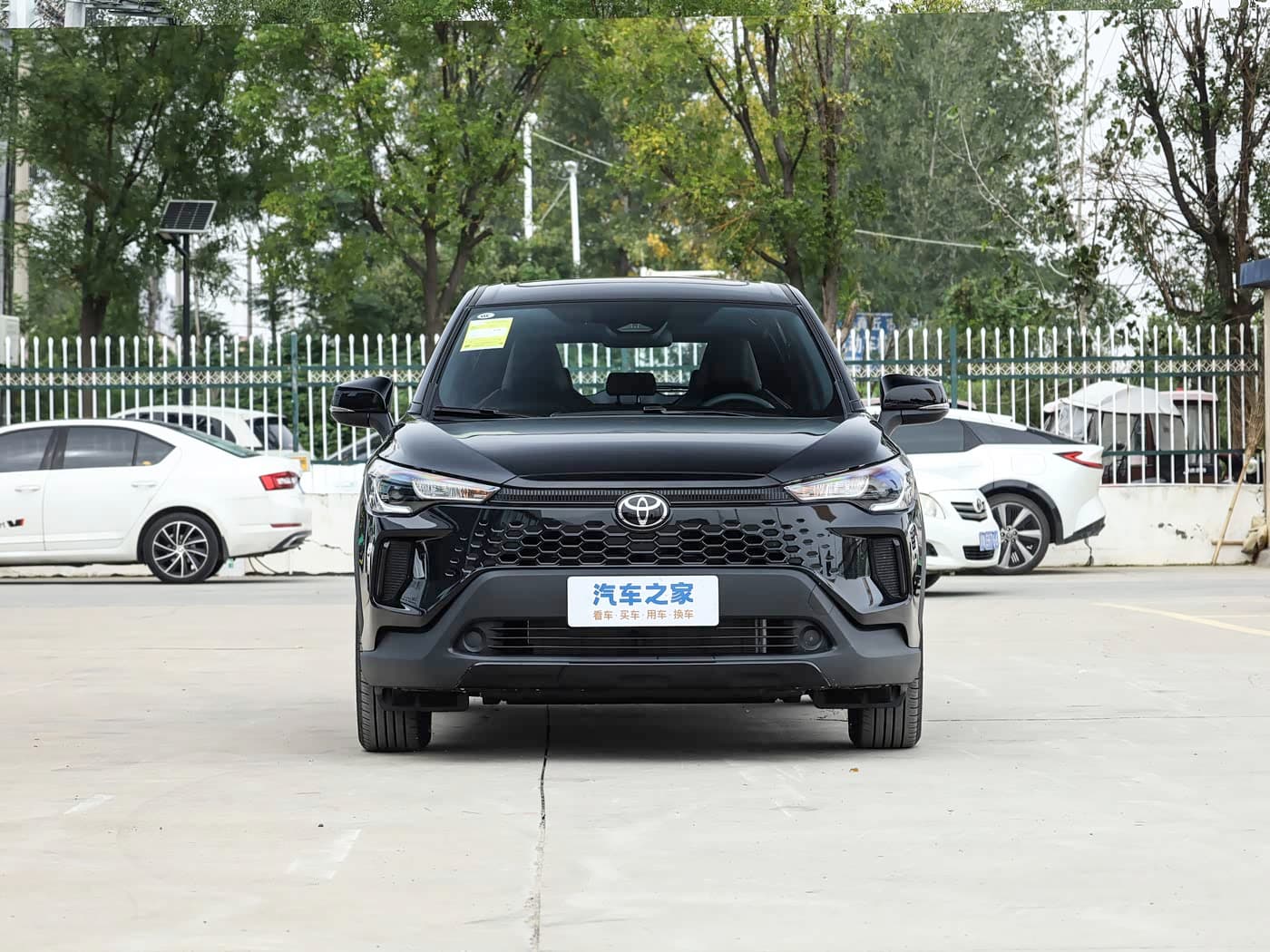 Toyota Corolla Cross — 真实照片 2