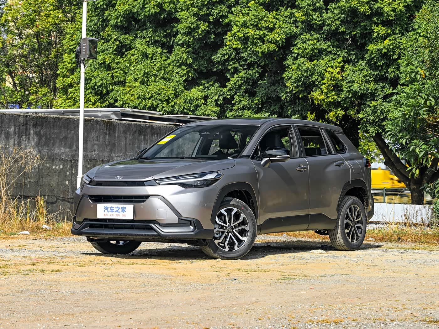 Toyota Frontlander 2026 — 车型照片