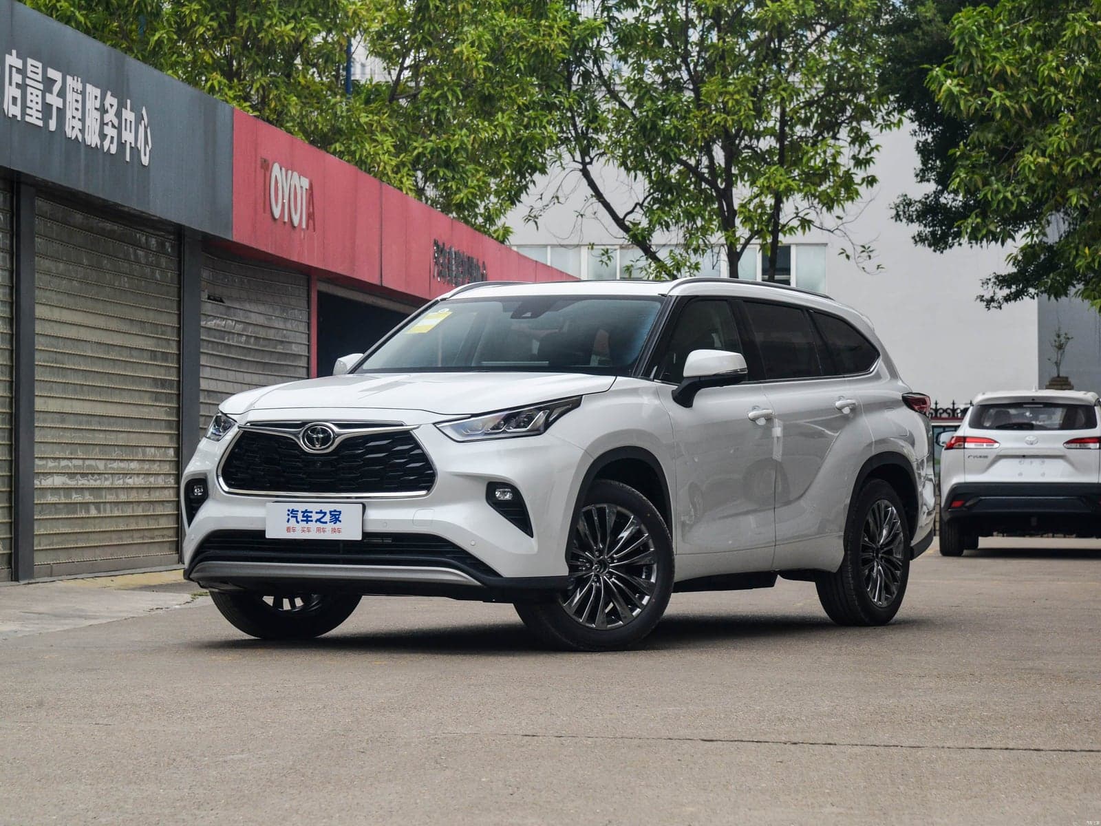 丰田汉兰达 — 从中国一价全包进口,Veselov Auto